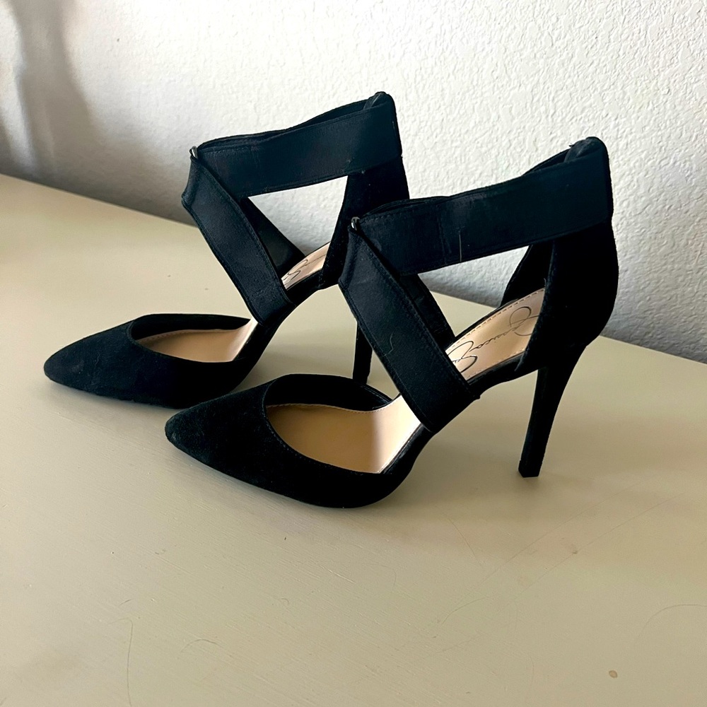 Jessica Simpson black heels